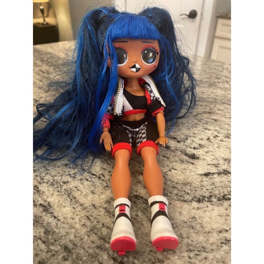 MGA LOL Surprise Omg‎ Doll Downtown BB Pigtails Black Blue Long Straight Hair